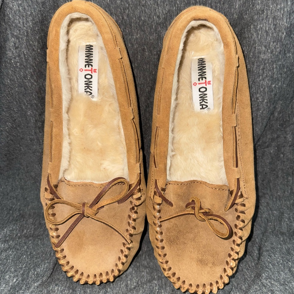 Minnetonka Tan Moccasins with Suede Finish